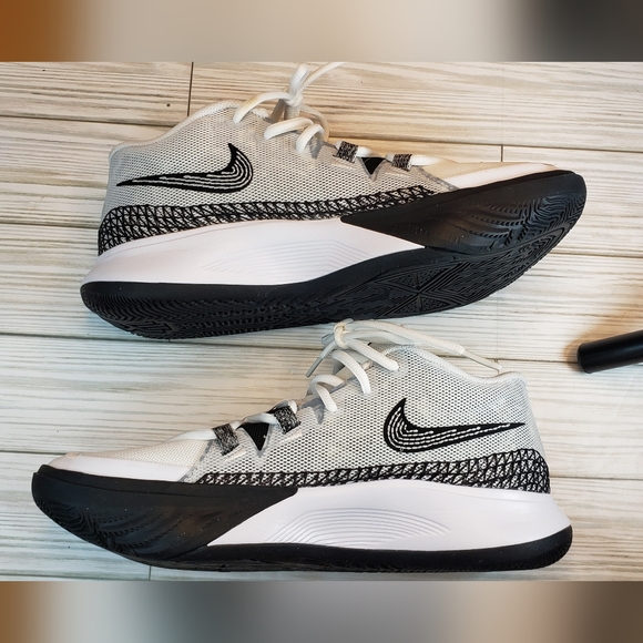 Nike Kyrie Flytrap 6 Air Zoom men's size 7.5 (sa201) - Picture 8 of 15